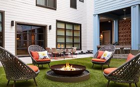 Sentral East Austin At 1630 E Sixth